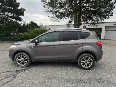 Gebraucht Ford Kuga Titanium 163 PS (119 kW) 2012 Braun SUV