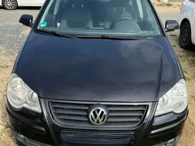Używany VW Polo Comfortline 80 KM (58 kW) 2010 Czarny Hatchback