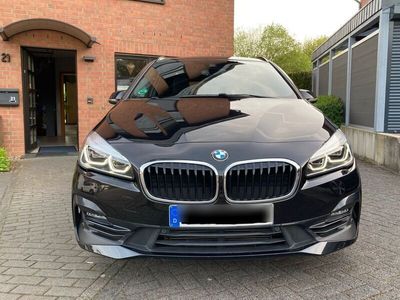 gebraucht BMW 218 Active Tourer 218i Sport Line Aut. Panorama