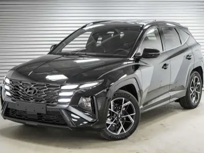 Neu Hyundai Tucson N Line 150 PS (110 kW) 2026 Abyss black metallic () SUV