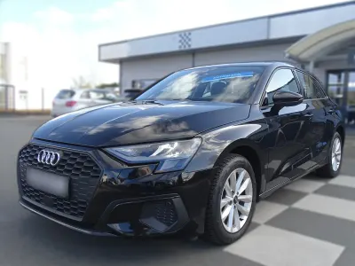 Gebraucht Audi A3 Basis 150 PS (110 kW) 2023 Metallic Limousine