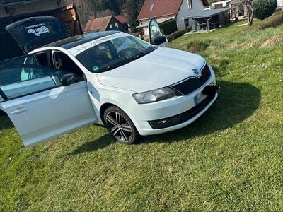 Usata Skoda Rapid 105 CV (77 kW) 2015 Bianco Utilitaria