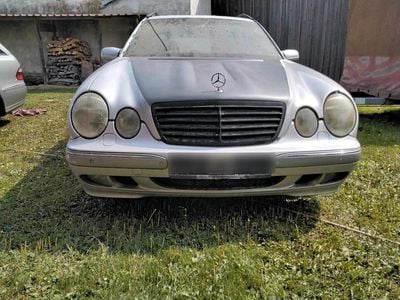 Mercedes 200