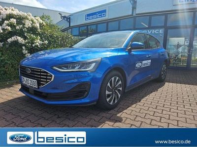 Gebraucht Ford Focus Titanium 125 PS (91 kW) 2025 Desert island blue metallic (blau) Limousine