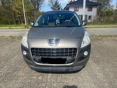 Second-hand Peugeot 3008 120 CP (88 kW) 2012 Auriu Break