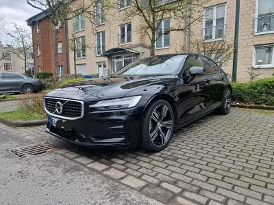 Gebraucht Volvo S60 253 PS (186 kW) 2020 Schwarz Limousine