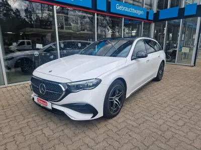 Gebraucht Mercedes 220 Premium 197 PS (144 kW) 2023 Weiß Limousine