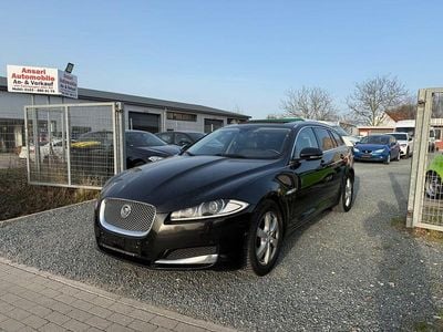 Gebraucht Jaguar XF Sportbrake 200 PS (147 kW) 2013 Santorini/ultimate black Kombi