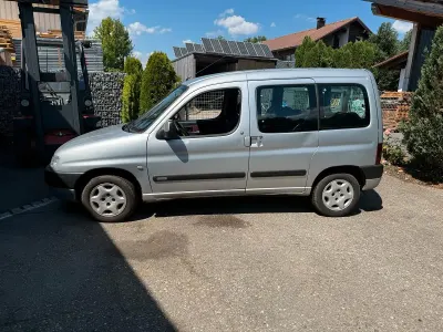 Gebraucht Citroën Berlingo 75 PS (55 kW) 2002 Silber Van / Kleinbus