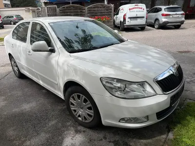 Gebraucht Skoda Octavia 80 PS (58 kW) 2011 Limousine