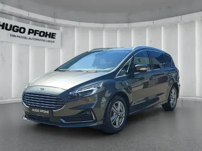 Gebraucht Ford S-MAX Titanium 150 PS (110 kW) 2022 Grau Van / Kleinbus