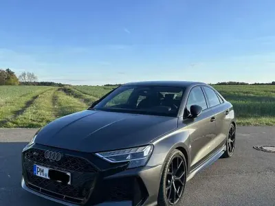 Gebraucht Audi RS3 Sport 400 PS (294 kW) 2026 Grau Limousine
