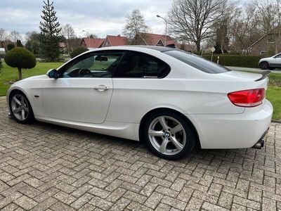 gebraucht BMW 325 E92 i Coupé