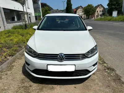 Gebraucht VW Golf Sportsvan Comfortline 116 PS (85 kW) 2017 Weiß Van / Kleinbus