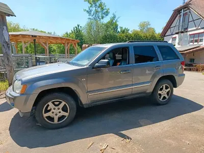 Gebraucht Jeep Grand Cherokee 218 PS (160 kW) 2007 Silber SUV