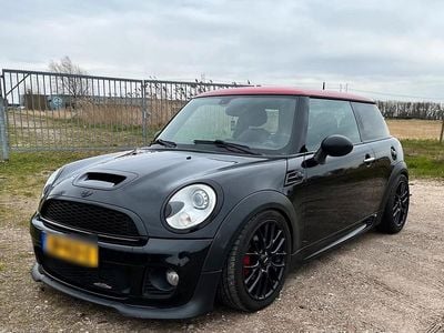 Second-hand Mini John Cooper Works 245 CP (180 kW) 2011 Negru Hatchback