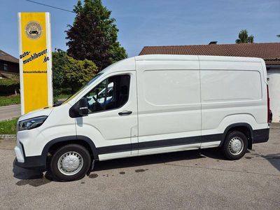 Maxus V90