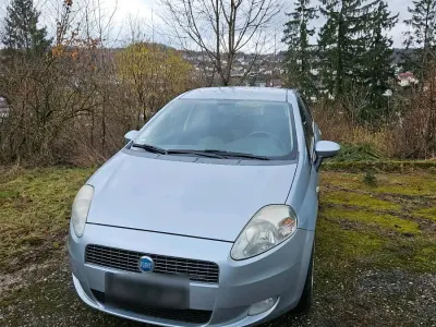 Usata Fiat Grande Punto 90 CV (66 kW) 2007 Grigio Utilitaria