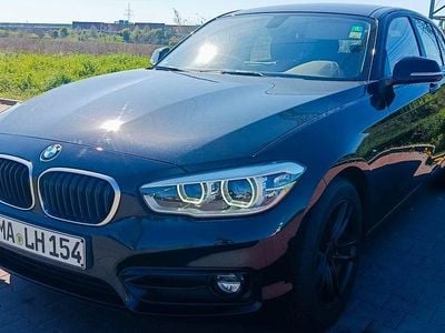 Gebraucht BMW 118 Sport Line 136 PS (100 kW) 2018 Schwarz Kleinwagen