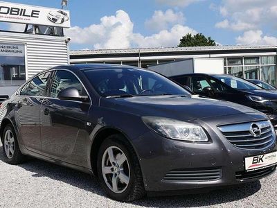 Grau Gebraucht 2010 Opel Insignia Limousine | 2.990 € (Fairer Preis)