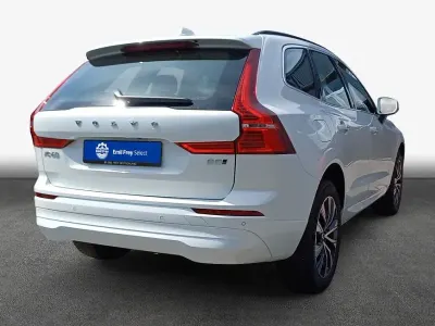 Gebraucht Volvo XC60 Core 250 PS (183 kW) 2024 Crystal weißperleffekt SUV