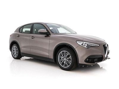 Gebraucht Alfa Romeo Stelvio Super 179 PS (131 kW) 2018 Grau SUV