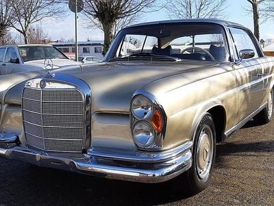 Gebraucht Mercedes 280 170 PS (125 kW) 1969 Beige Coupé