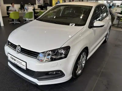 Używany VW Polo Highline 110 KM (80 kW) 2017 Biały Sedan/Limuzyna