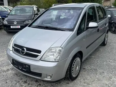 Usata Opel Meriva Enjoy 125 CV (91 kW) 2003 Argento Monovolume