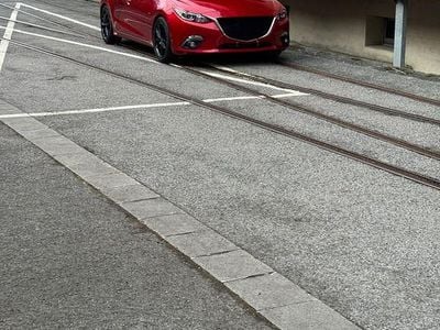 Gebraucht Mazda 3 Center-Line 120 PS (88 kW) 2014 Rot Limousine