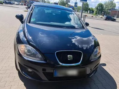 Gebraucht Seat Leon 105 PS (77 kW) 2012 Schwarz Kleinwagen