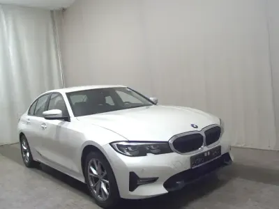 Gebraucht BMW 320 Sport Line 190 PS (139 kW) 2021 Weiss Limousine