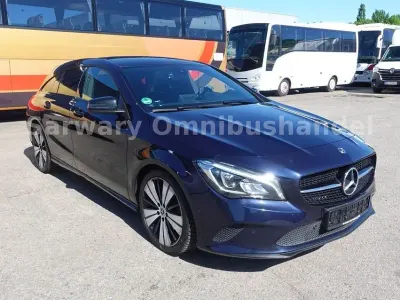 Gebraucht Mercedes CLA180 Shooting Brake AMG 109 PS (80 kW) 2018 Blau Kombi