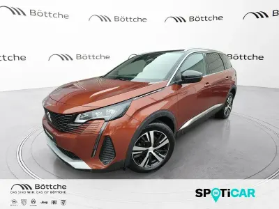 Gebraucht Peugeot 5008 GT 131 PS (96 kW) 2023 Lackierung cuprite/metallic klarlack SUV