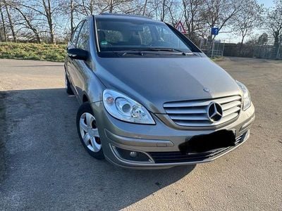 Gebraucht Mercedes B170 116 PS (85 kW) 2006 Grau Van / Kleinbus