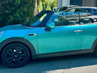 Usata Mini One Cabriolet 102 CV (75 kW) 2020 Andere farben Cabrio