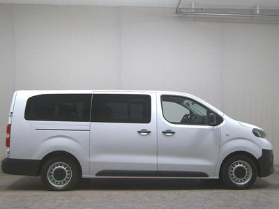 Usata Toyota Proace 144 CV (105 kW) 2023 Bianco Monovolume