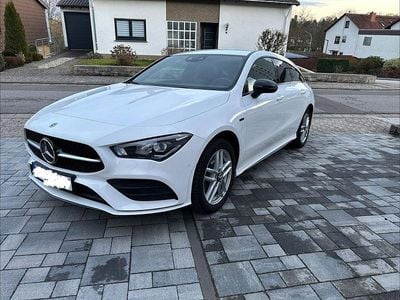 Gebraucht Mercedes CLA250e Shooting Brake Edition 218 PS (160 kW) 2021 Weiß Kombi