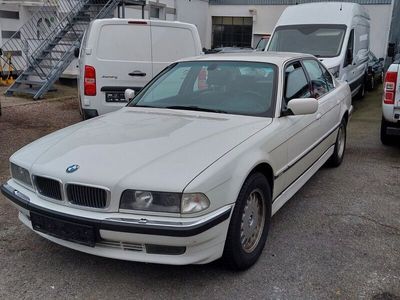 BMW 750