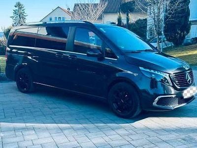 Używany Mercedes EQV300 150 kW (204 KM) 2020 Szary Minivan