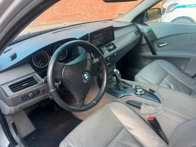 Gebraucht BMW 525 177 PS (130 kW) 2005 Silber Kombi
