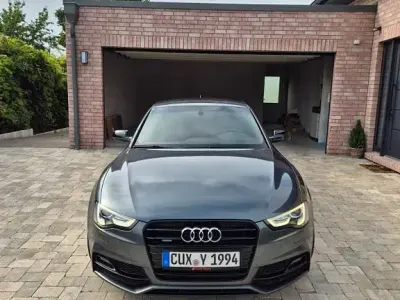 Gebraucht Audi A5 Sport 245 PS (180 kW) 2015 Grau Coupé