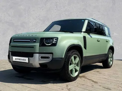 Gebraucht Land Rover Defender 75th Limited Edition 300 PS (220 kW) 2024 Grün (grasmeregreen metallic) SUV
