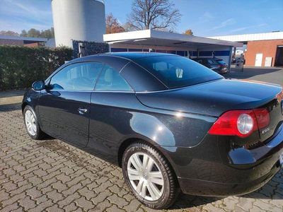 Second-hand VW Eos 150 CP (110 kW) 2008 Negru Cabrio