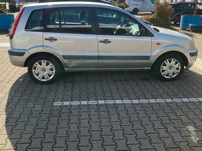 Gebraucht Ford Fusion 70 PS (51 kW) 2006 Silber Kleinwagen