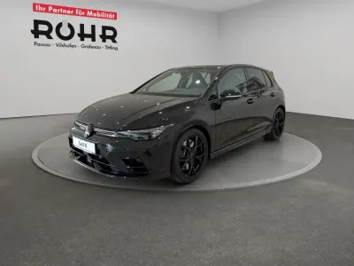 Używany VW Golf VIII Black Edition 333 KM (244 kW) 2025 Czarny Sedan/Limuzyna