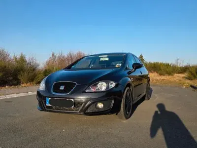 Gebraucht Seat Leon 125 PS (91 kW) 2010 Schwarz Kleinwagen