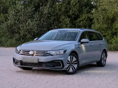Gebraucht VW Passat GTE 218 PS (160 kW) 2022 Grau Kombi