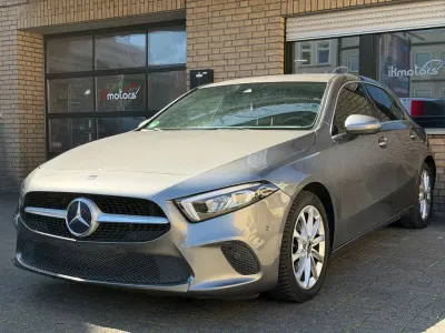 Gebraucht Mercedes A180 116 PS (85 kW) 2018 Grau Limousine