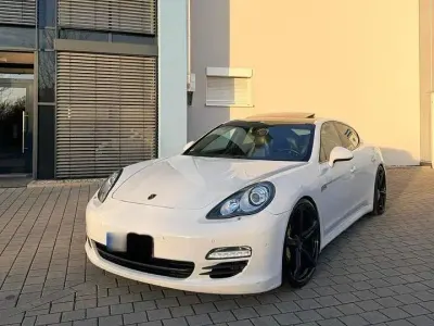 Usata Porsche Panamera 250 CV (183 kW) 2011 Bianco Utilitaria